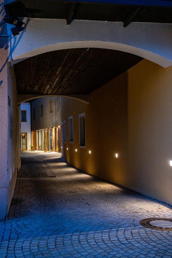 Altstadthotel Brauereigasthof Winkler 베르힝 외부 사진