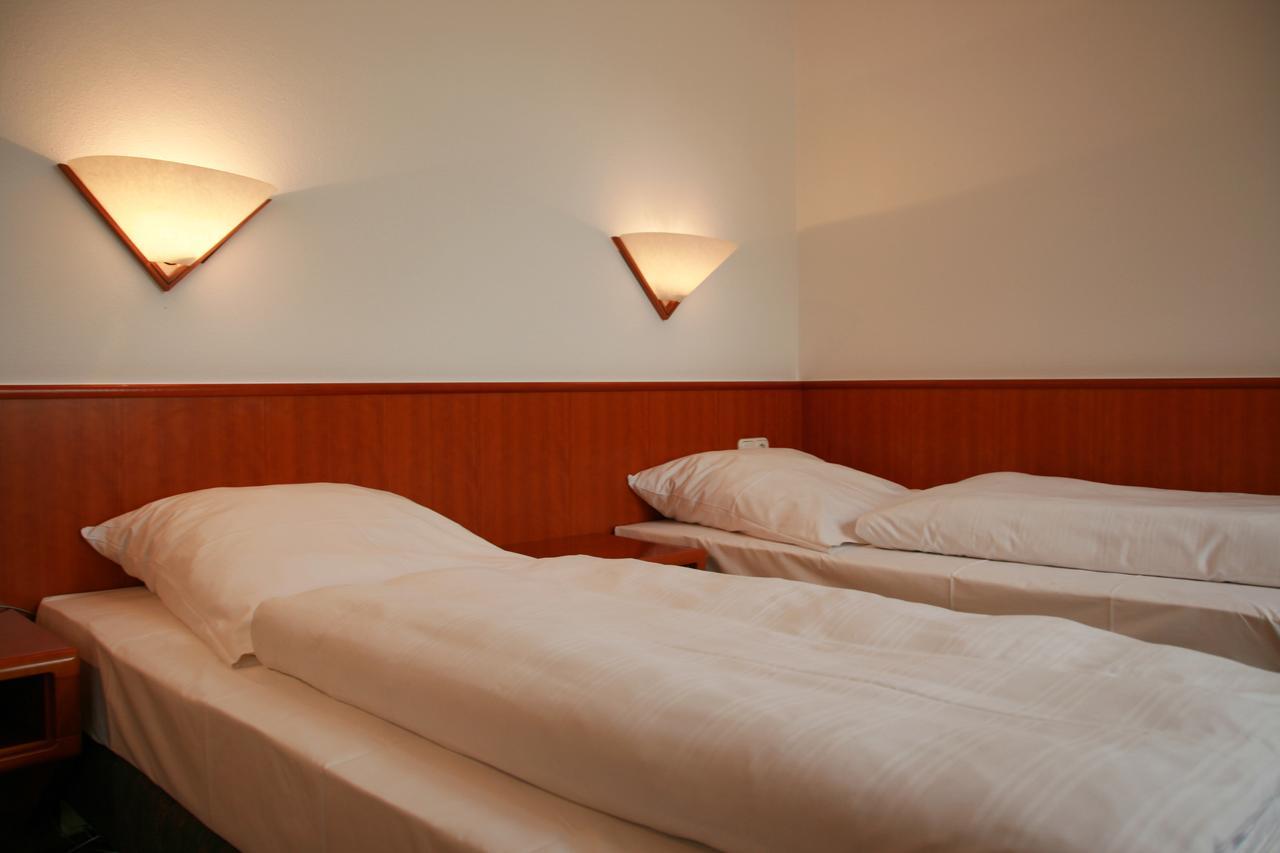 Altstadthotel Brauereigasthof Winkler 베르힝 외부 사진