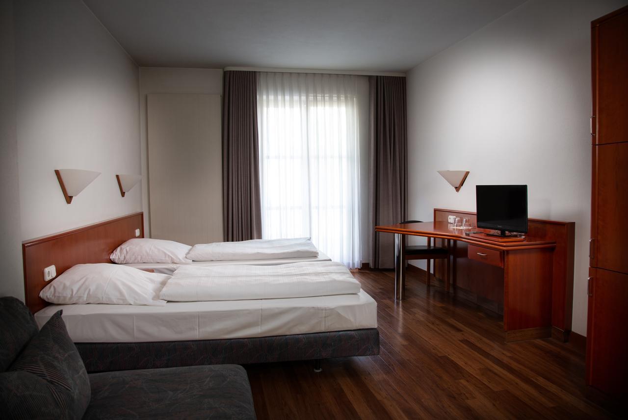 Altstadthotel Brauereigasthof Winkler 베르힝 외부 사진
